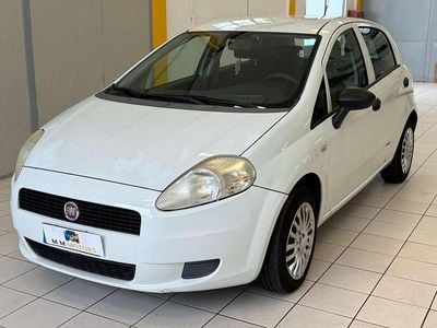 Usata Fiat Grande Punto 65 CV (47 kW) 2010 Bianco Utilitaria