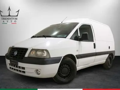 Usata Fiat Scudo Lusso 109 CV (80 kW) 2006 Bianco Furgone