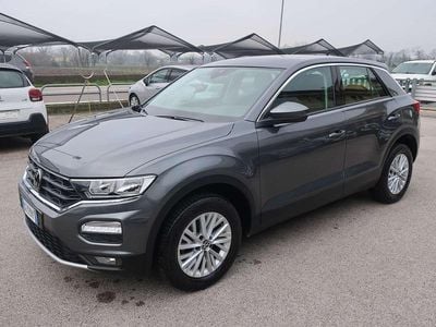 Usata VW T-Roc Style 150 CV (110 kW) 2021 Grigio metallizzato SUV