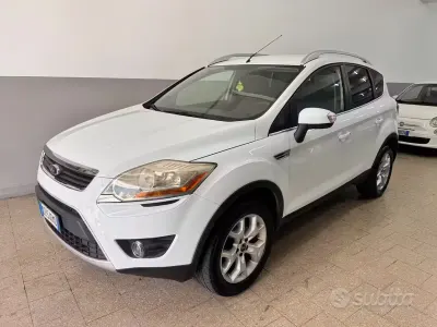 Usata Ford Kuga Titanium 136 CV (100 kW) 2010 Bianco SUV
