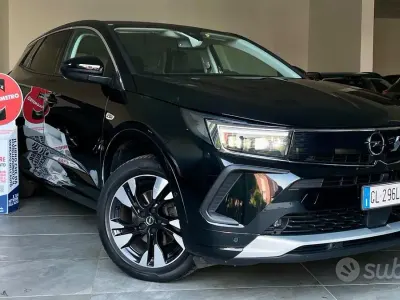 Usata Opel Grandland X Business Elegance 131 CV (96 kW) 2022 Nero SUV
