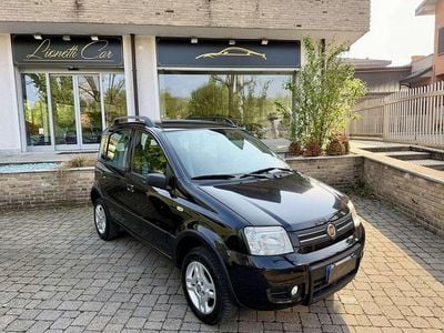 Usata Fiat Panda 4x4 Climbing 60 CV (44 kW) 2009 Nero Utilitaria