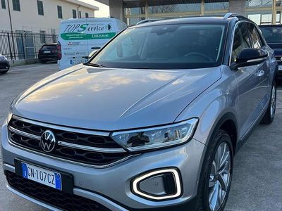 Usata VW T-Roc Style 150 CV (110 kW) 2023 Grigio SUV