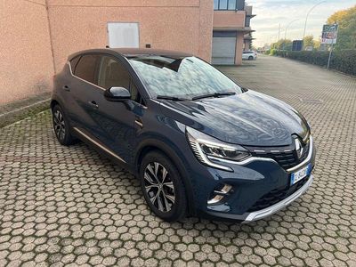Usata Renault Captur Evolution 93 CV (68 kW) 2022 Grigio SUV