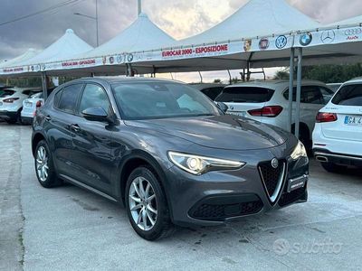 Occasion Alfa Romeo Stelvio Executive 210 ch (154 kW) 2019 Gris SUV