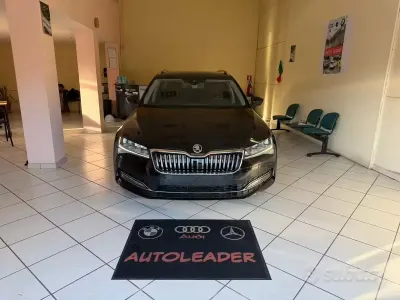 Usata Skoda Superb Executive 150 CV (110 kW) 2022 Nero Station wagon