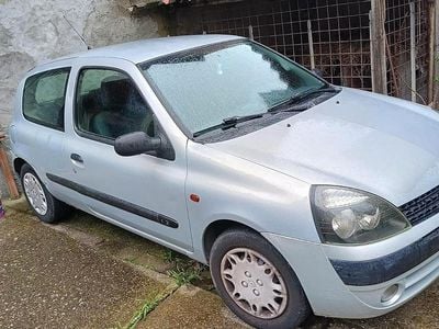 Usata Renault Clio II 75 CV (55 kW) 2001 Berlina