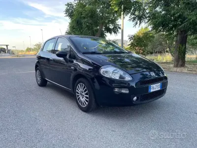 Usata Fiat Punto Street 69 CV (50 kW) 2018 Nero Utilitaria