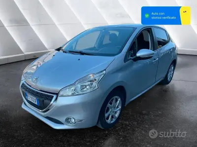 Begagnad Peugeot 208 Active 82 HK (60 kW) 2013 Grå Halvkombi