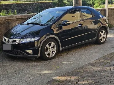 Usata Honda Civic 99 CV (72 kW) 2011 Nero Berlina