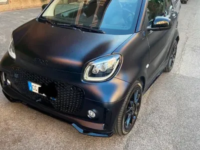 Usata Smart ForTwo Coupé 41 kW (56 CV) 2021 Bluazzurro Utilitaria