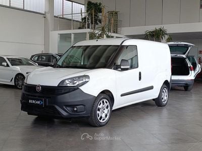 Usata Fiat Doblò Lounge 120 CV (88 kW) 2021 Bianco Monovolume