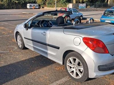 Usata Peugeot 207 CC 109 CV (80 kW) 2007 Grigio Cabrio