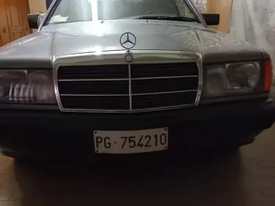 Usata Mercedes 190 105 CV (77 kW) 1993 Berlina