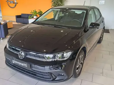 Usata VW Polo Life 95 CV (69 kW) 2025 Nero Utilitaria