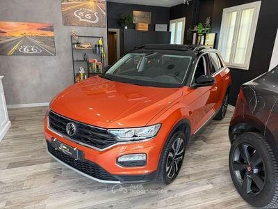 Usata VW T-Roc 116 CV (85 kW) 2020 Arancione SUV