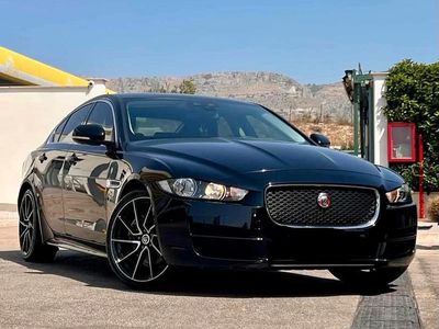 Usata Jaguar XE 180 CV (132 kW) 2017 Nero Berlina