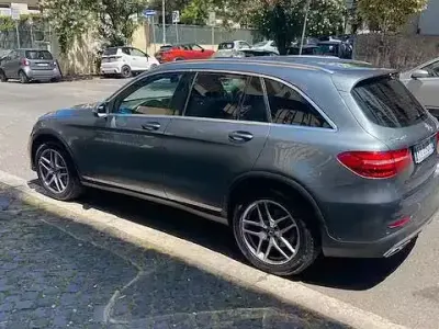 Usata Mercedes GLC250 204 CV (150 kW) 2019 Grigio SUV