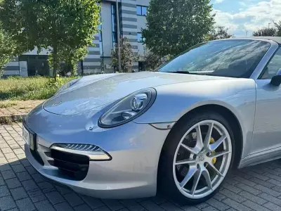 Usata Porsche 911 Carrera 4 Cabriolet 350 CV (257 kW) 2015 Giallo Cabrio