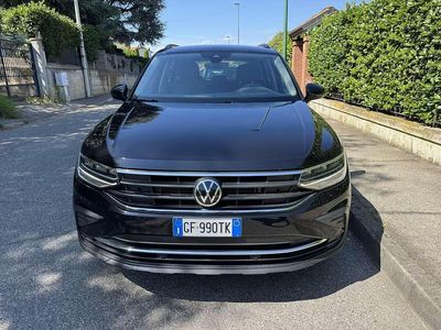 Usata VW Tiguan Life 150 CV (110 kW) 2021 Nero SUV