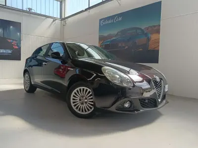 Usata Alfa Romeo Giulietta 120 CV (88 kW) 2018 Nero Utilitaria