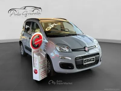 Usata Fiat Panda Lounge 69 CV (50 kW) 2020 Gray Utilitaria