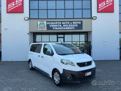 Usata Peugeot Traveller
