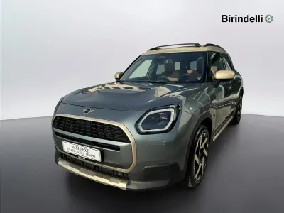 Usata Mini Countryman Favoured 2024 Smokey green SUV