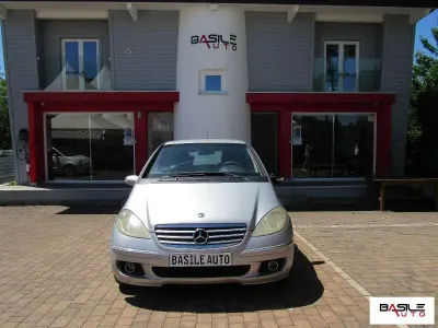 Usata Mercedes 180 Avantgarde 109 CV (80 kW) 2007 Grigio Berlina