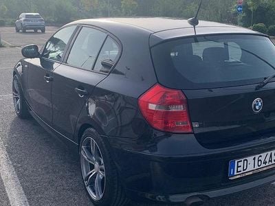 Usata BMW 2000 122 CV (89 kW) 2010 Nero Berlina