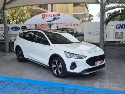 Usata Ford Focus Active 125 CV (91 kW) 2023 Bianco Station wagon