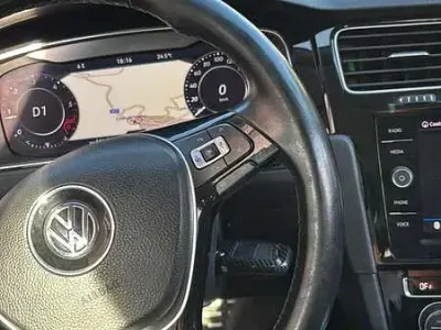 Usata VW Golf VII 110 CV (80 kW) 2018 Berlina