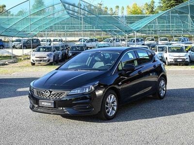 Usata Opel Astra Business Elegance 110 CV (80 kW) 2021 Nero Berlina