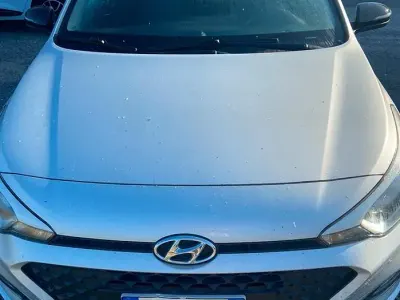 Usata Hyundai i20 75 CV (55 kW) 2020 Grigio Utilitaria