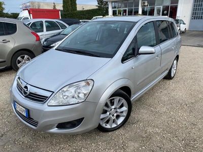 usata Opel Zafira 1.9 16V CDTI 150CV Cosmo