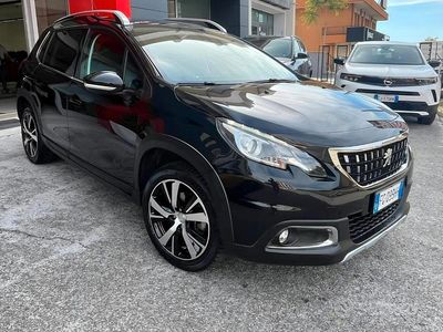 Usata Peugeot 2008 120 CV (88 kW) 2016 Nero SUV