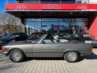 Usata Mercedes SL380 204 CV (150 kW) 1984 Grigio Cabrio