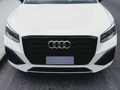 Usata Audi Q2 150 CV (110 kW) 2023 Bianco SUV