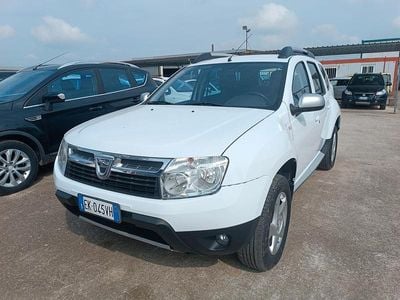 Usata Dacia Duster Lauréate 110 CV (80 kW) 2012 Bianco SUV