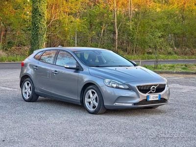 Usata Volvo V40 Inscription 2017 Grigio Berlina