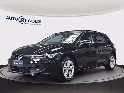 Usata VW Golf VIII Life 116 CV (85 kW) 2025 Grenadill black metallizzato Berlina