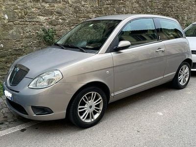 Usata Lancia Ypsilon 95 CV (69 kW) 2009 Grigio Utilitaria
