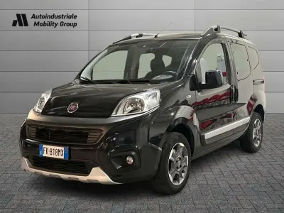 Usata Fiat Qubo Trekking 95 CV (69 kW) 2017 Nero Monovolume