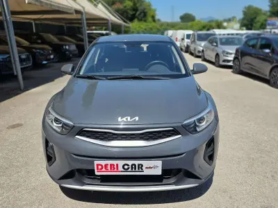 Usata Kia Stonic Urban 84 CV (61 kW) 2022 Grigio scuro SUV