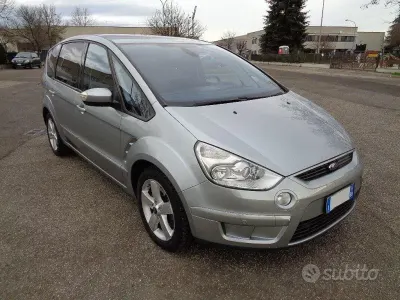Usata Ford S-MAX Titanium 131 CV (96 kW) 2008 Grigio Monovolume