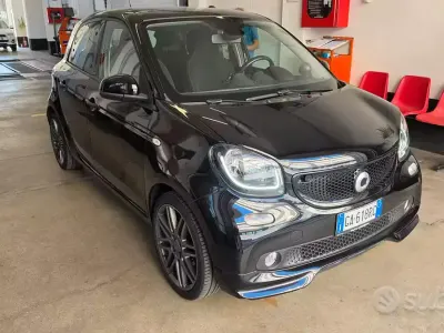 Usata Smart ForFour Brabus 90 CV (66 kW) 2018 Nero Utilitaria
