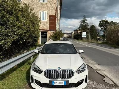 Usata BMW 116 M Sport 109 CV (80 kW) 2022 Bianco Utilitaria