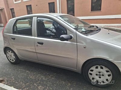 Usata Fiat Punto 80 CV (58 kW) 2003 Grigio Utilitaria