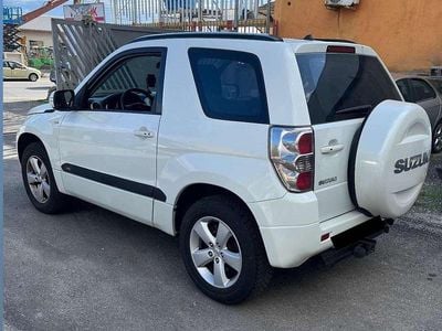Usata Suzuki Grand Vitara 129 CV (94 kW) 2010 Bianco SUV