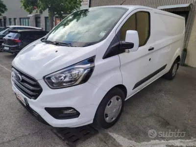 Usata Ford Transit Custom Trend 170 CV (125 kW) 2020 Bianco metallizzato Berlina